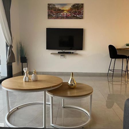 נופש בעמק Apartment Poriyya Ngoại thất bức ảnh