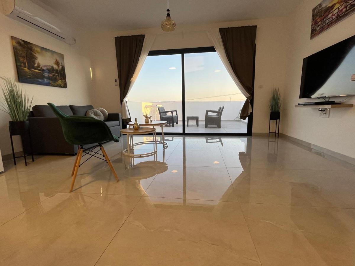 נופש בעמק Apartment Poriyya Ngoại thất bức ảnh